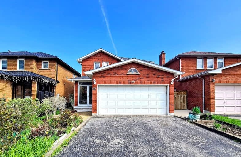 447 Commonwealth Circle, Mississauga | Image 1