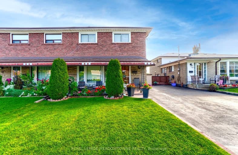35 Lindylou Road, Toronto | Image 1