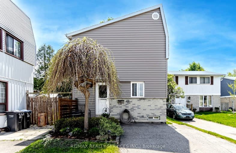 19 Horatio Court West, Brampton | Image 1