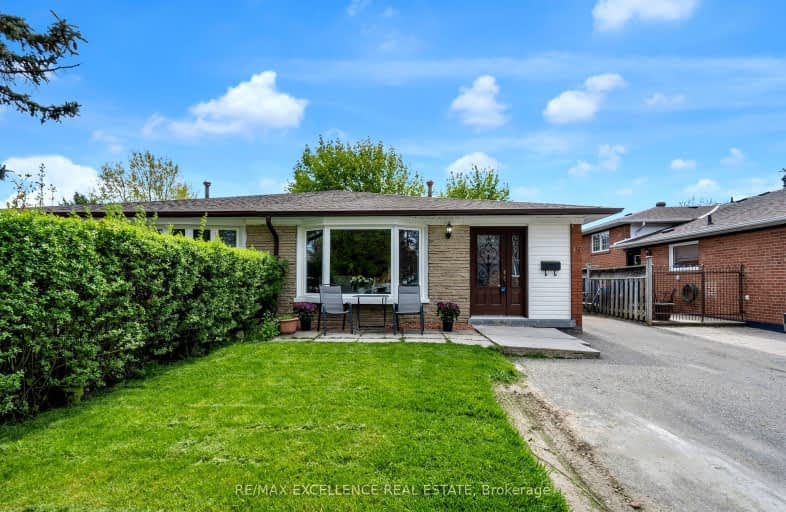 15 Grange Drive, Brampton | Image 1