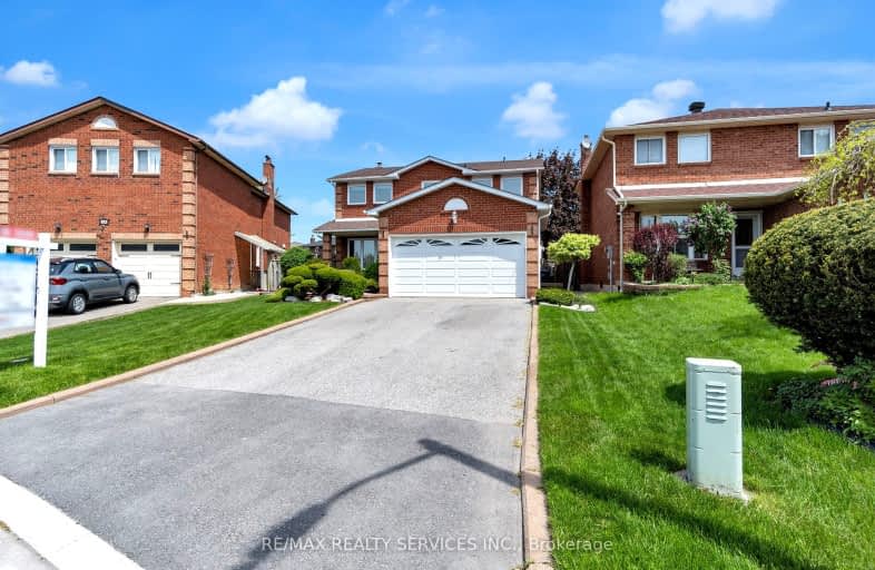 20 Ballycastle Crescent, Brampton | Image 1