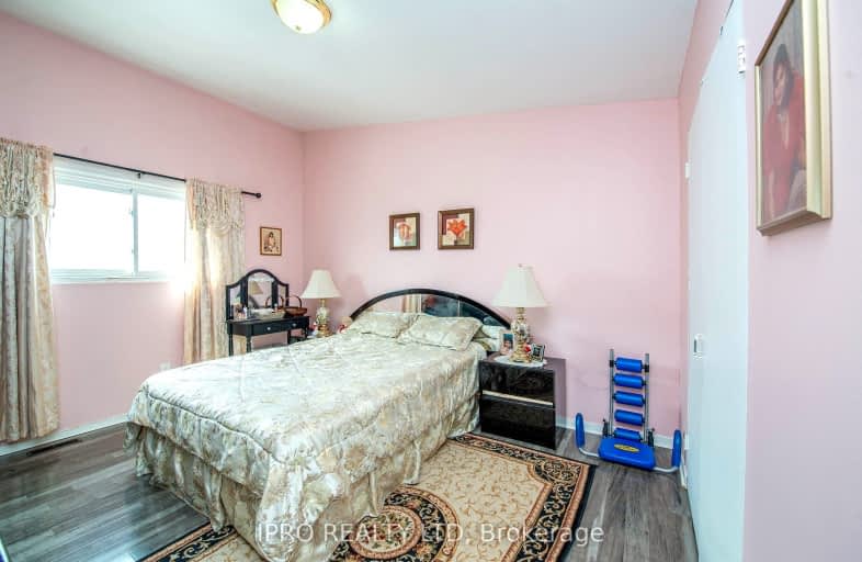 22-1673 Albion Road East, Toronto | Image 1