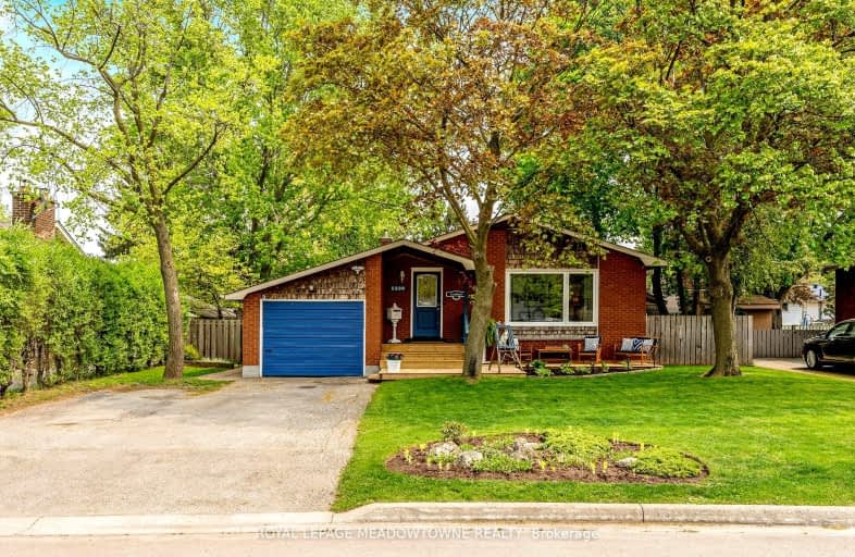 5336 Mericourt Road, Burlington | Image 1