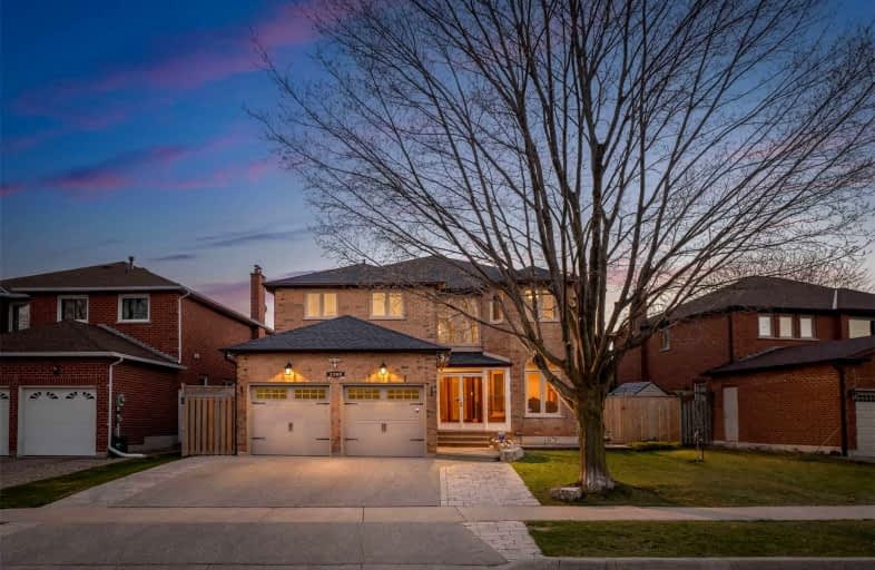 2260 Towne Boulevard, Oakville | Image 1