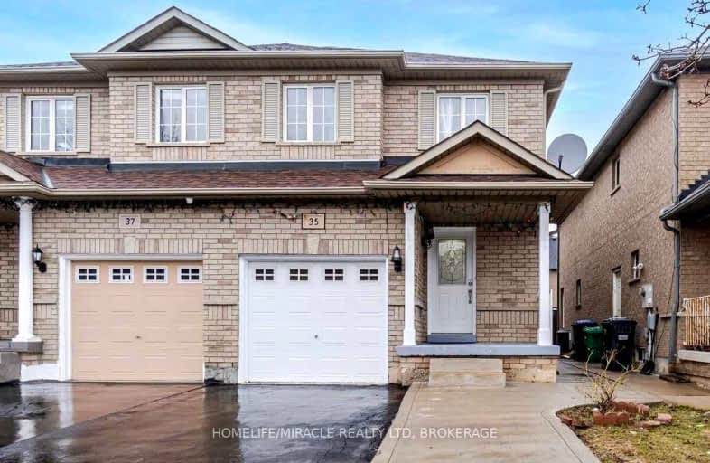 35 Ridgefield Court, Brampton | Image 1