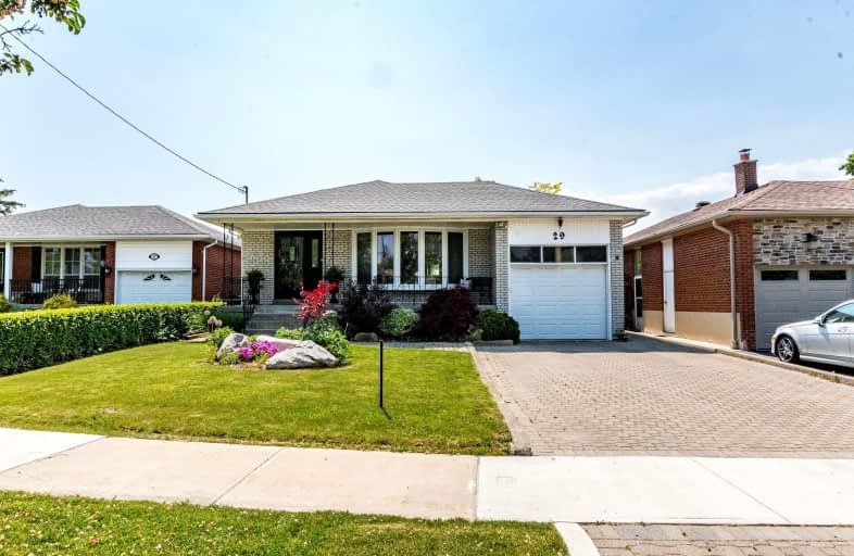 29 Castle Green Crescent, Toronto | Image 1