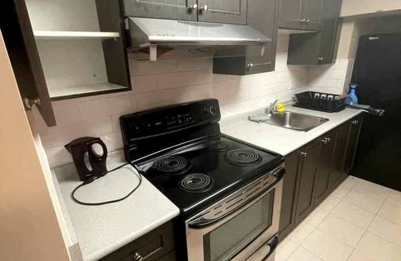 Lower-3884 Bloomington Crescent, Mississauga | Image 1