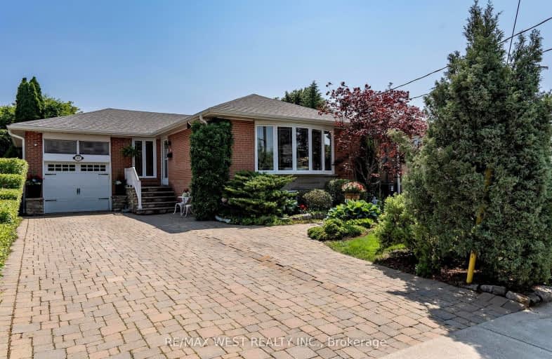 11 Sigmont Road, Toronto | Image 1