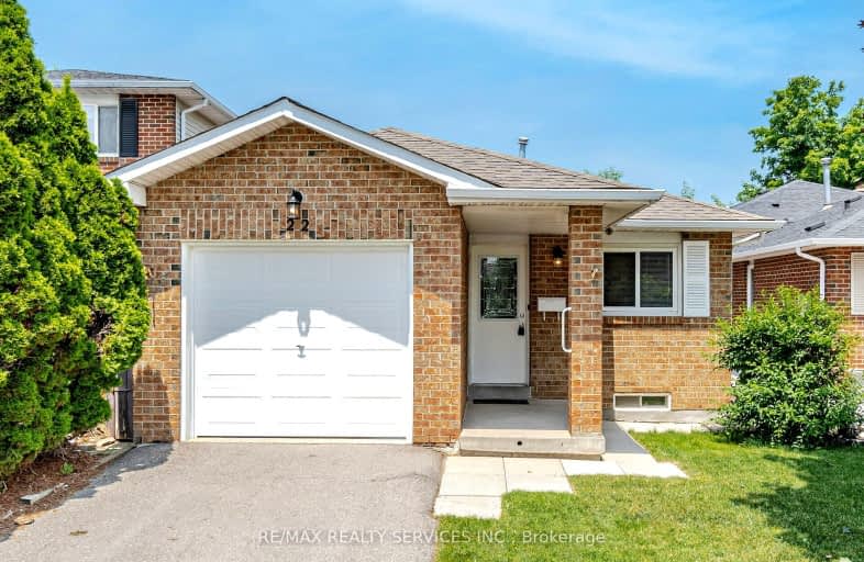 22 Clearview Court North, Brampton | Image 1