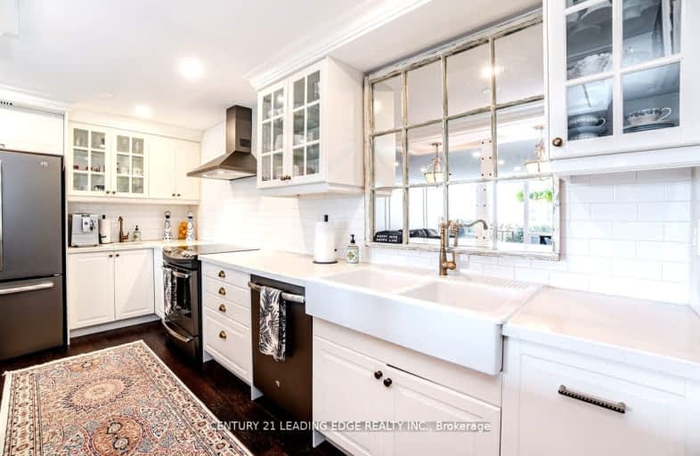 808-61 Richview Road, Toronto | Image 1
