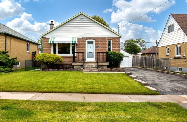 19 Huntsmoor Road, Toronto | Image 1