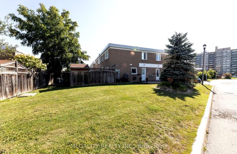 329-192 Town House Crescent, Brampton | Image 1