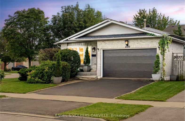 2100 Salma Crescent, Burlington | Image 1