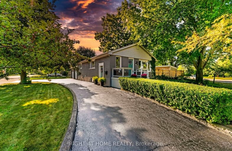 5486 Randolph Crescent, Burlington | Image 1