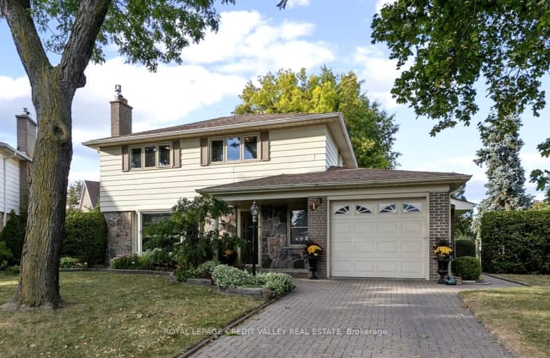 18 Staveley Crescent, Brampton | Image 1