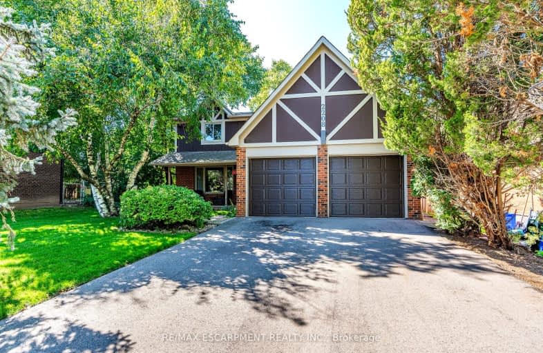 2208 Ireland Drive, Burlington | Image 1