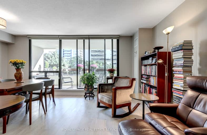 403-100 Quebec Avenue, Toronto | Image 1