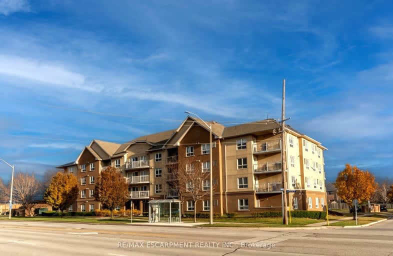 207-4450 Fairview Street North, Burlington | Image 1