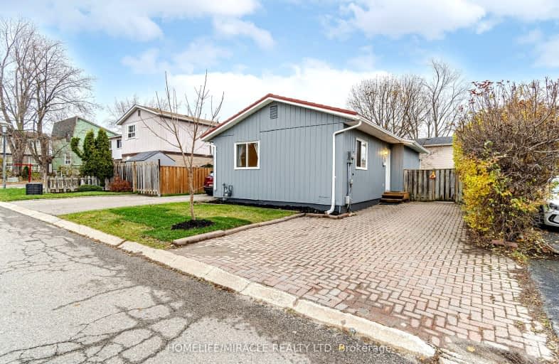 4 Horseshoe Court, Brampton | Image 1