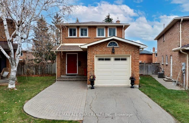 34 Langholm Court, Brampton | Image 1