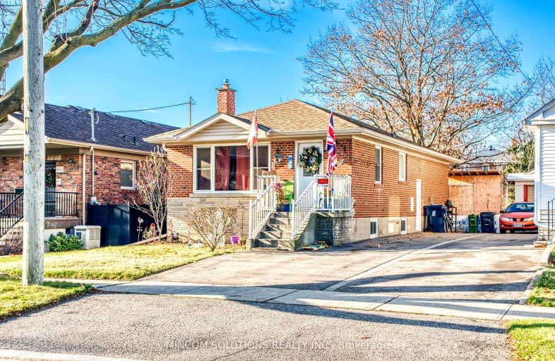 16 Robindale Avenue, Toronto | Image 1