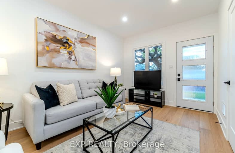 210 Aileen Avenue, Toronto | Image 1