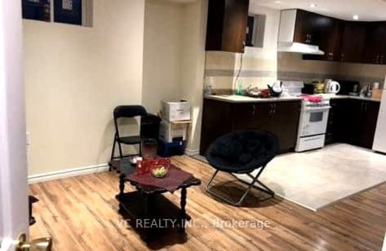 10 Elmcrest Drive, Brampton | Image 1