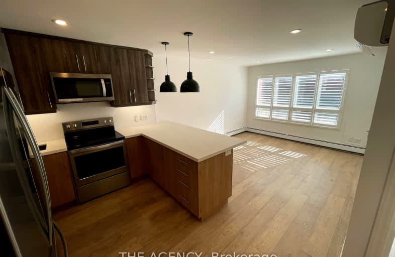 06-2940 Dundas Street West, Toronto | Image 1