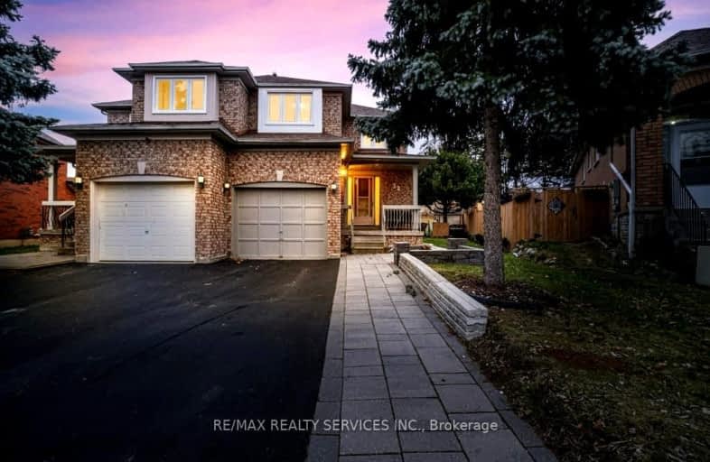 32 Peace Valley Crescent, Brampton | Image 1