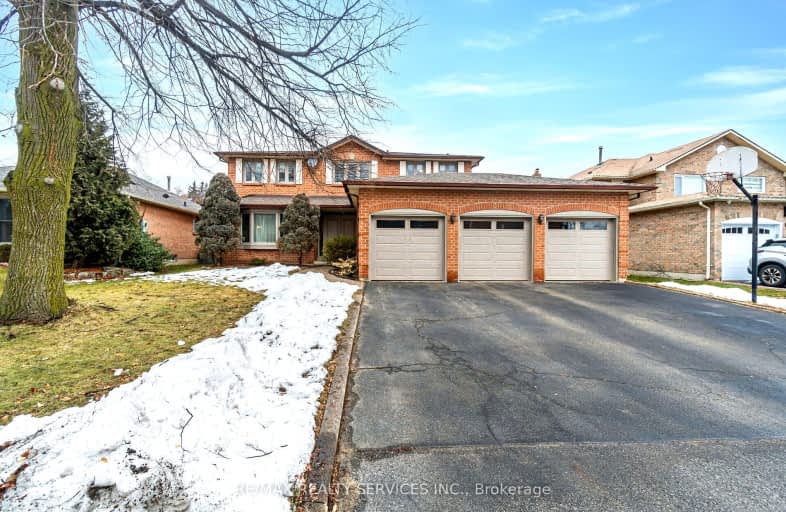 3 Montgomery Square, Brampton | Image 1