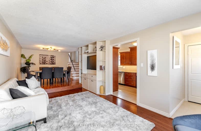 1946 Carrera Lane, Mississauga | Image 1