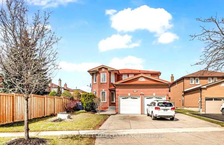 4489 Weymouth Commons Crescent, Mississauga | Image 1