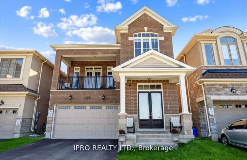 925 Hickory Crescent East, Milton | Image 1