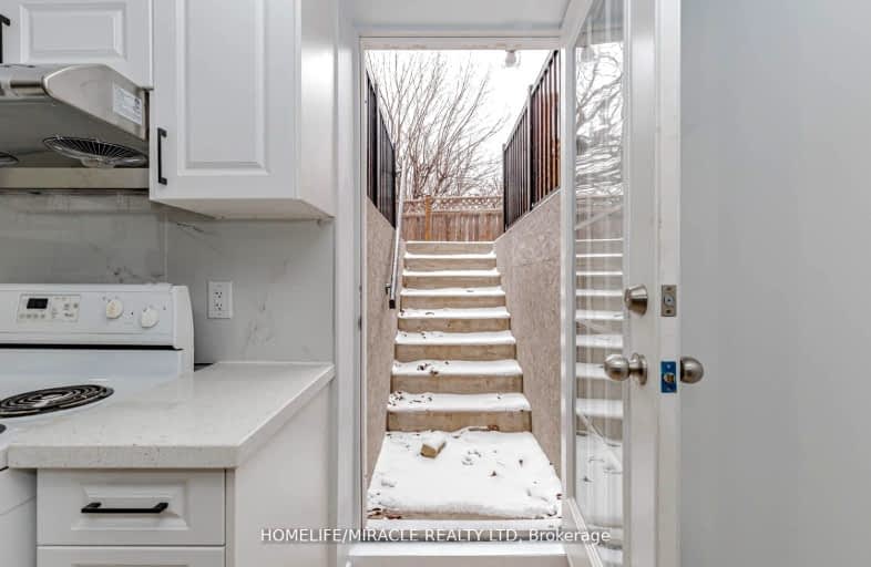 Lower-44 Leatherhead Court, Brampton | Image 1