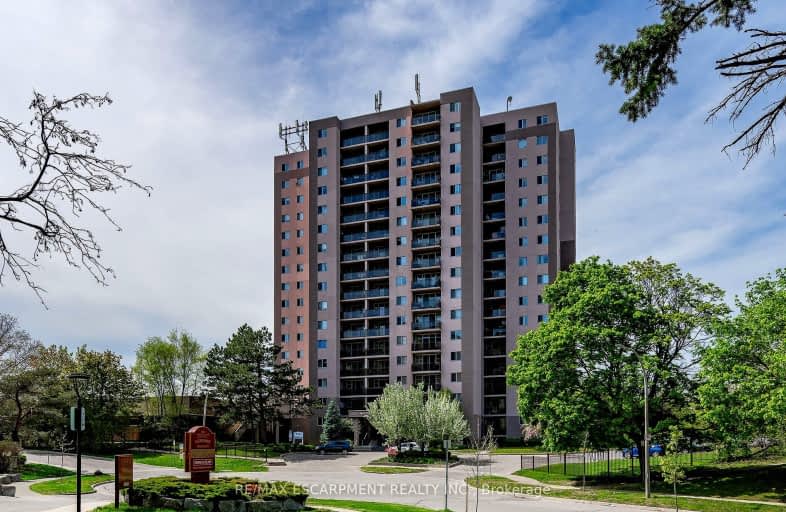 1610-975 Warwick Court, Burlington | Image 1