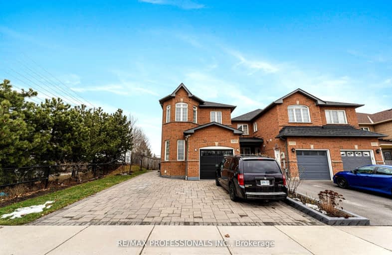 5935 Stonebriar Crescent, Mississauga | Image 1