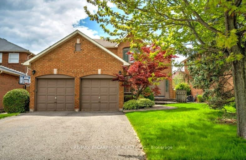 1073 Grandeur Crescent, Oakville | Image 1