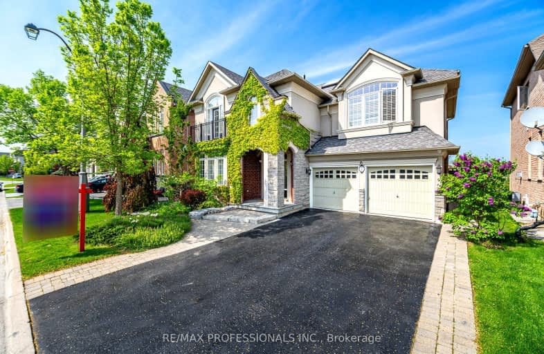 7 Eagleprings Crescent, Brampton | Image 1