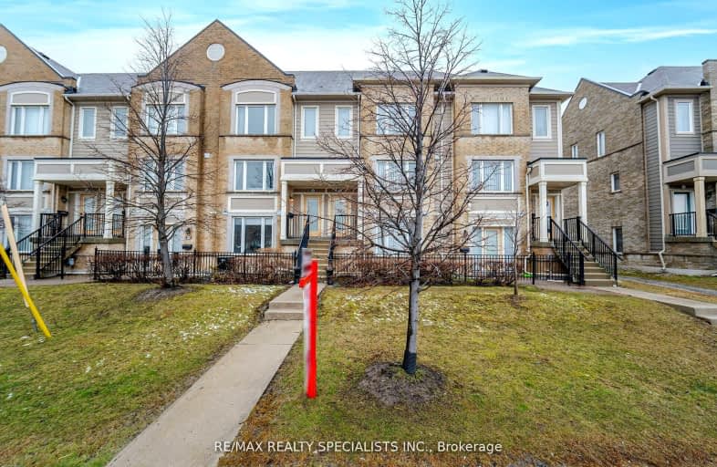 63-60 Fairwood Circle, Brampton | Image 1