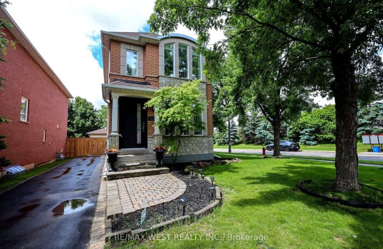 2641 Castle Hill Crescent, Oakville | Image 1