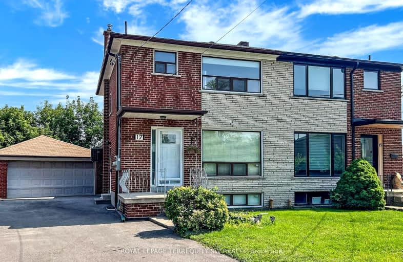 Upper-17 Woodenhill Court, Toronto | Image 1