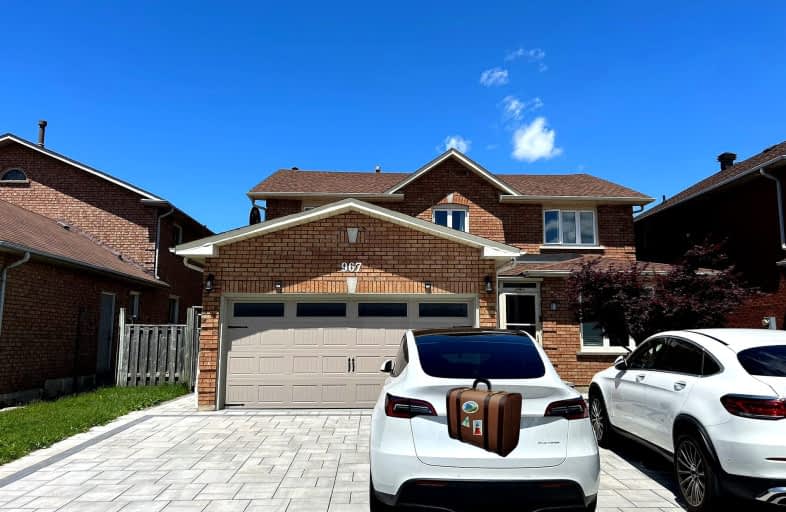 Lower-967 White Clover Way, Mississauga | Image 1