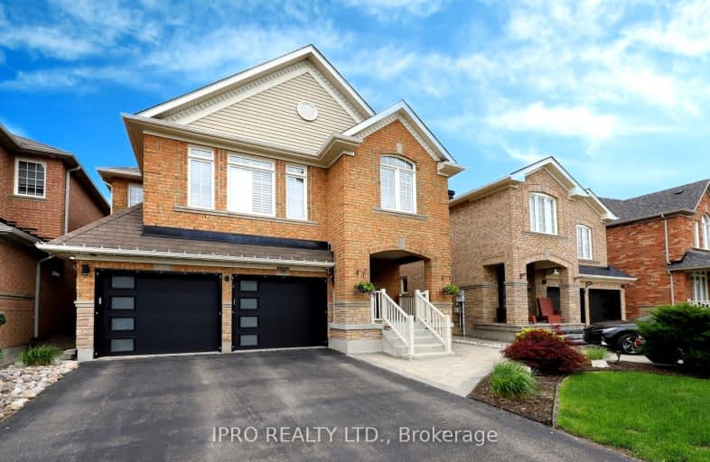 18 Tawnberry Circle, Brampton | Image 1