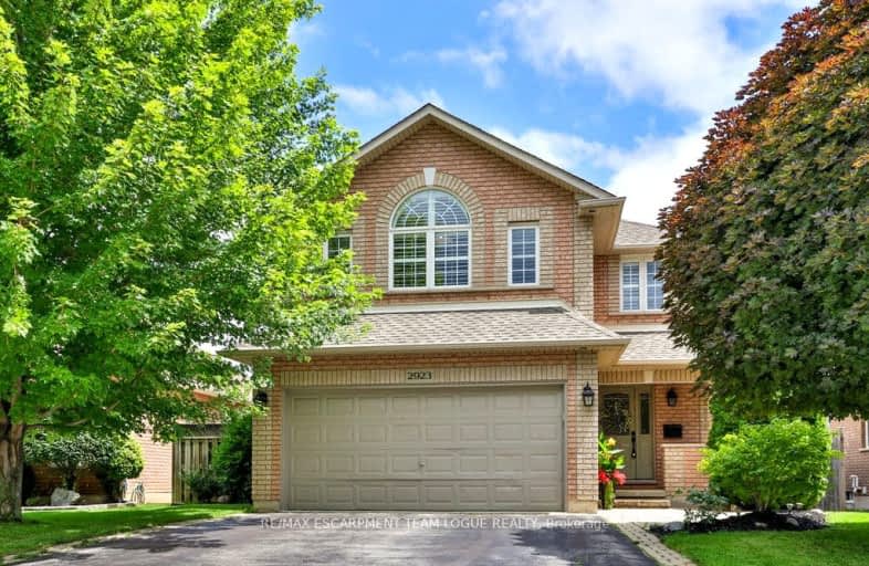 2923 DARIEN Road, Burlington | Image 1