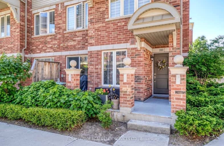 22-47 Hays Boulevard, Oakville | Image 1