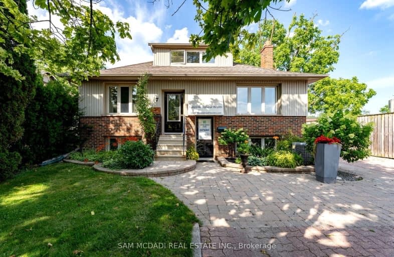 7 Elmwood Avenue North, Mississauga | Image 1