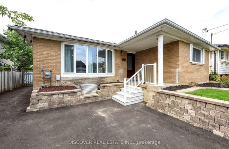 809 Bloor Street, Mississauga | Image 1