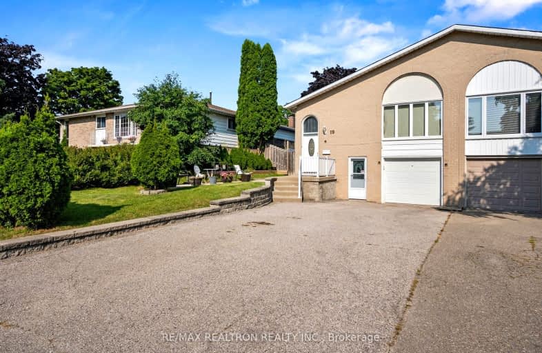 19 Gainsborough Road, Brampton | Image 1