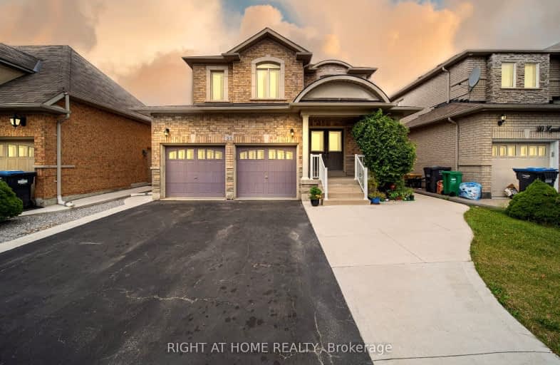 28 Lyndbrook Crescent, Brampton | Image 1