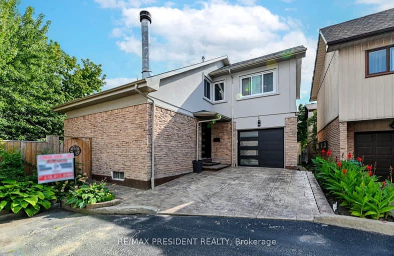 11-11 Pierpont Place, Mississauga | Image 1